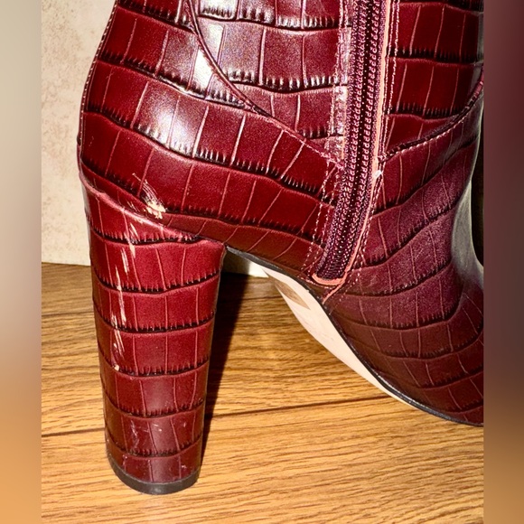 Antonio Melani Leather Boots Crocodile print size 10M - Picture 10 of 16